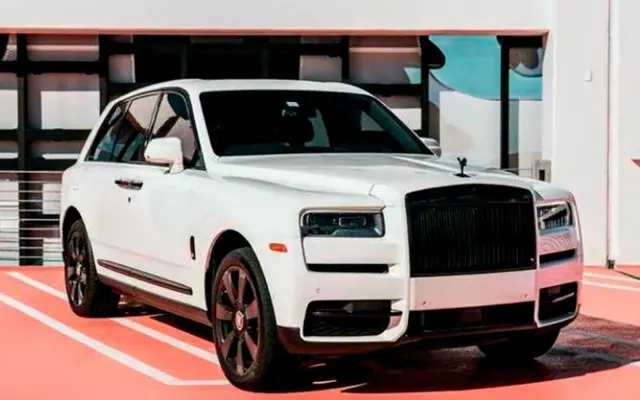 2020 Rolls-Royce Cullinan photographed outdoors for the REVANT MIAMI vehicle gallery