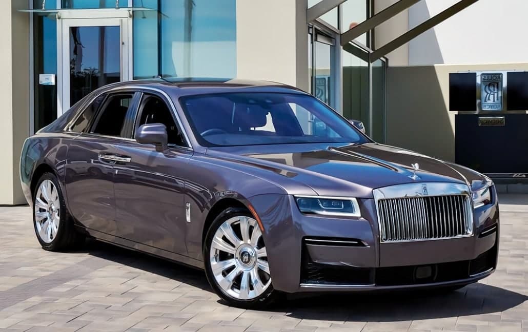 2023 Rolls-Royce Ghost in a close editorial gallery crop