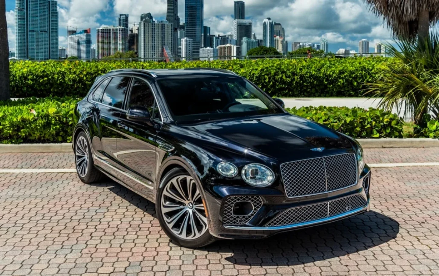 2023 Bentley Bentayga available for a Miami rental request
