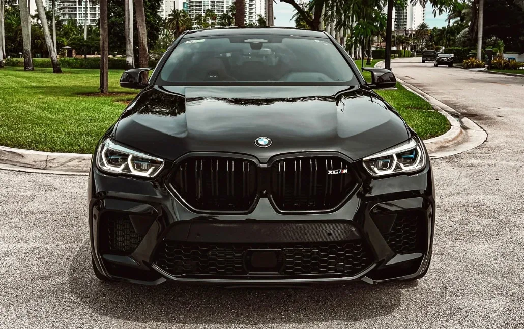 Exterior view of BMW X6 M Competition for a Miami drive