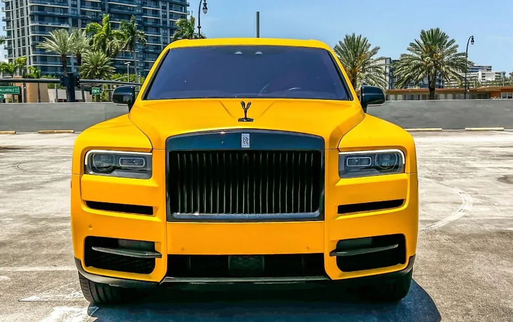 Exterior view of 2022 Rolls-Royce Cullinan for a Miami drive
