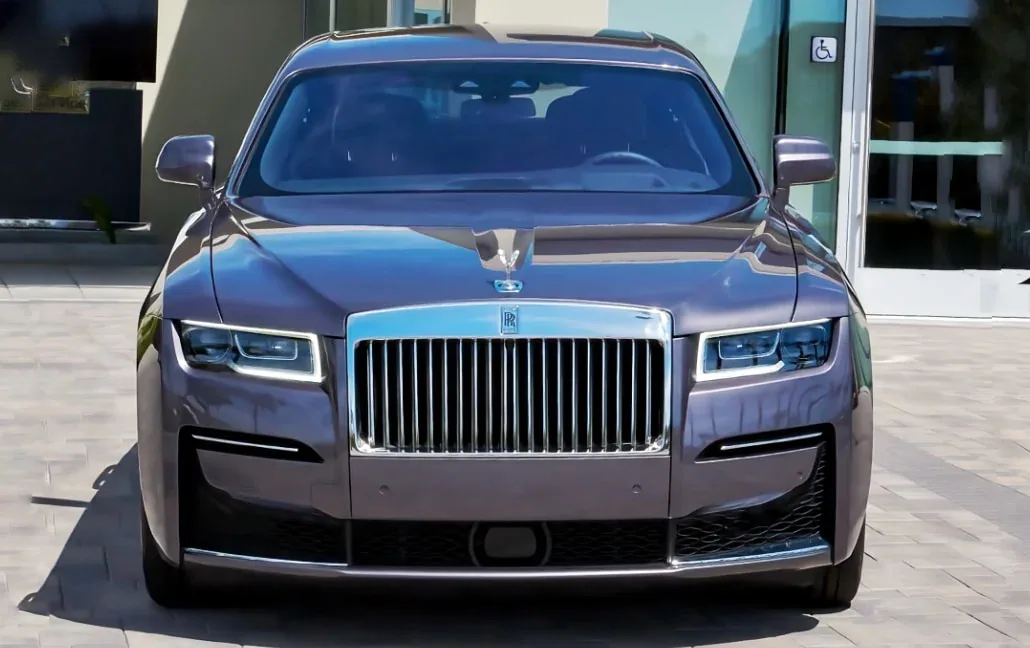 Exterior view of 2023 Rolls-Royce Ghost for a Miami drive